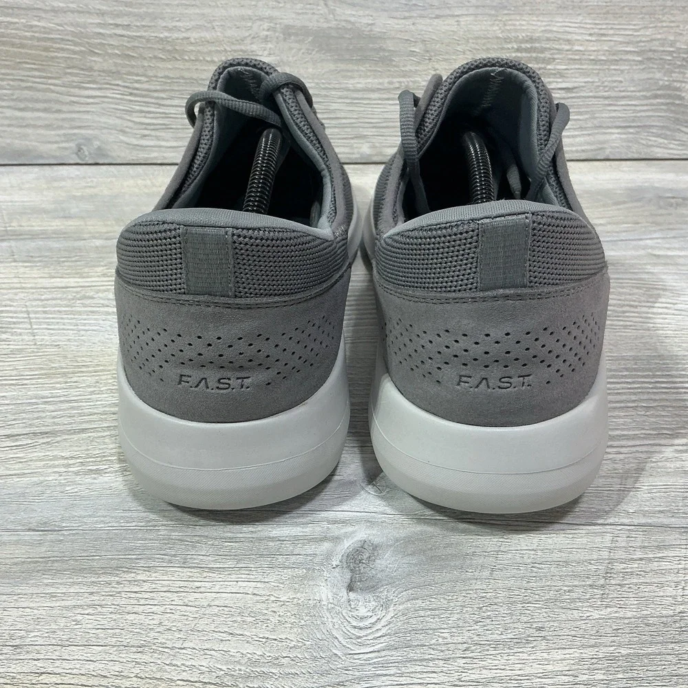 Kizik Madrid Eco Knit Men's Size 12 Wide Grey White Hands Free Sneakers Shoes